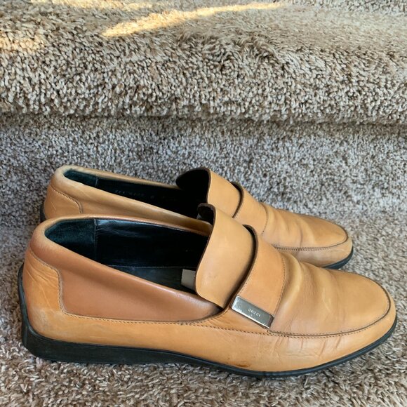 Gucci Men\'s Tan Leather Loafers . Size 8.5 D. In good condition with signs of us main image 13